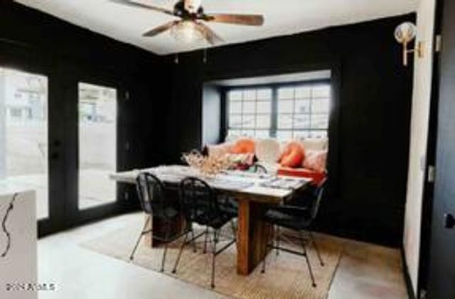 1055 E Whitton Avenue, Phoenix, AZ 85014