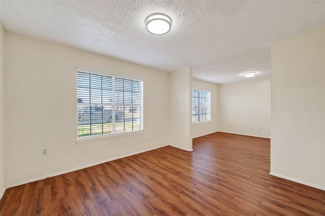 15811 Pfeiffer Drive, Houston, TX 77082