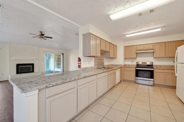 15811 Pfeiffer Drive, Houston, TX 77082