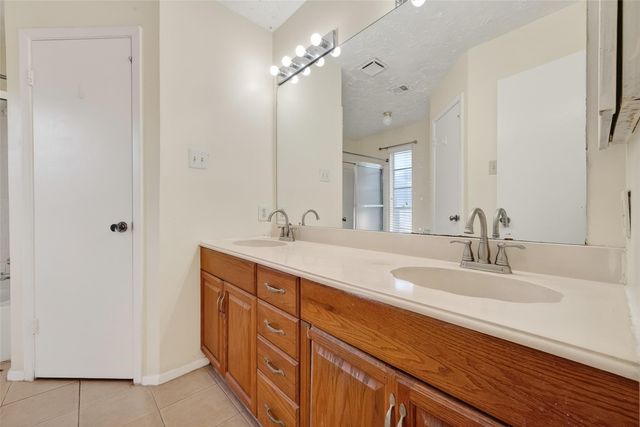 15811 Pfeiffer Drive, Houston, TX 77082