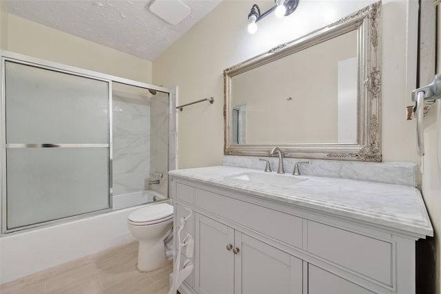 15811 Pfeiffer Drive, Houston, TX 77082