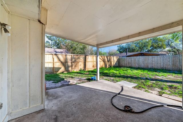 15811 Pfeiffer Drive, Houston, TX 77082