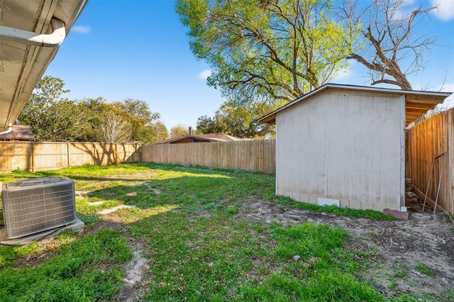 15811 Pfeiffer Drive, Houston, TX 77082