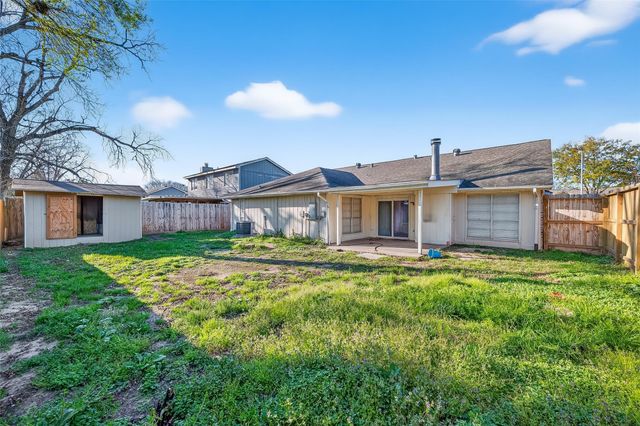 15811 Pfeiffer Drive, Houston, TX 77082