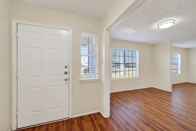 15811 Pfeiffer Drive, Houston, TX 77082