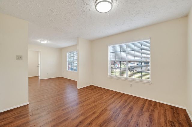 15811 Pfeiffer Drive, Houston, TX 77082