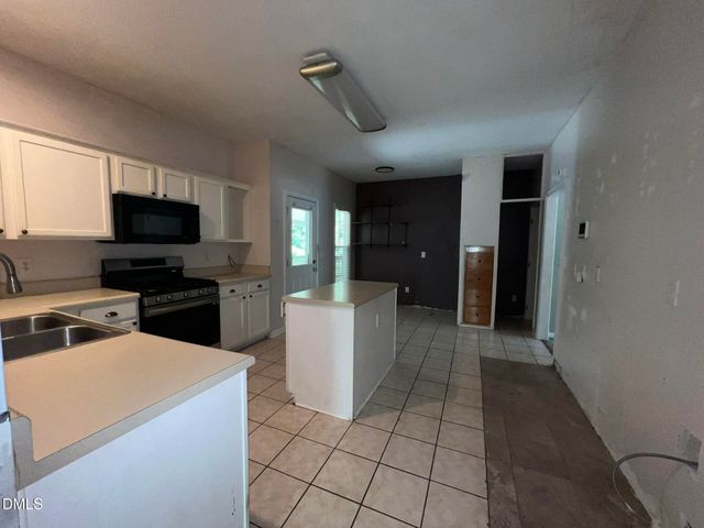 1016 Flower Round Court, Raleigh, NC 27610