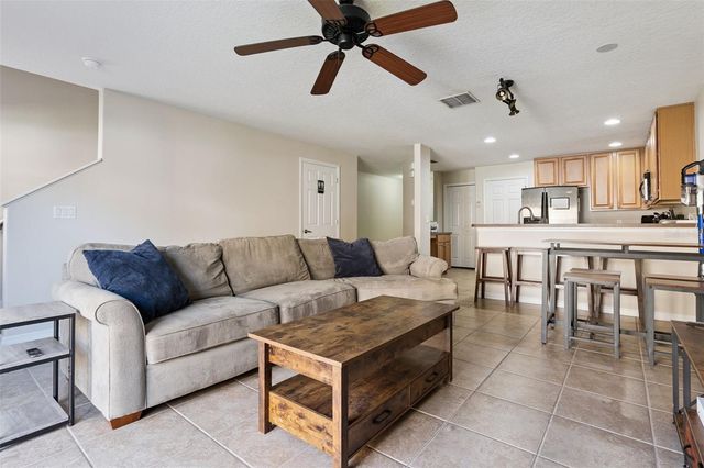 4187 PITCH PINE CIRCLE, Oviedo, FL 32765