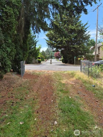 5913 57th Avenue W, University Place, WA 98408
