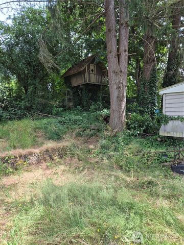 5913 57th Avenue W, University Place, WA 98408