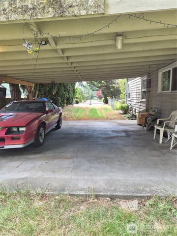 5913 57th Avenue W, University Place, WA 98408