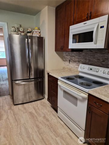 5913 57th Avenue W, University Place, WA 98408