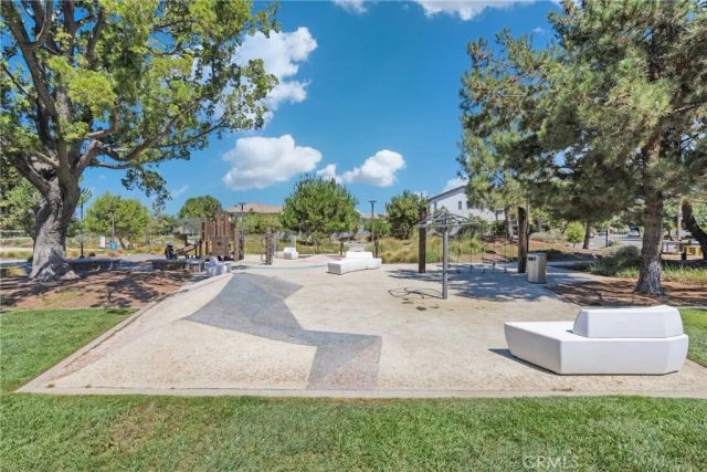 104 Sculpture, Irvine, CA 92618