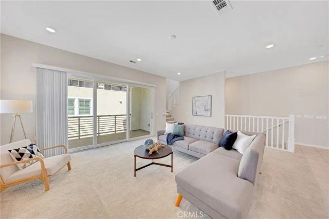 104 Sculpture, Irvine, CA 92618