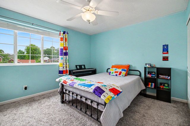 4874 Dartmouth Drive, Burlington, KY 41005