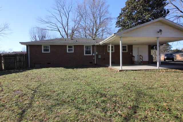 201 Brandywine Dr, Clarksville, TN 37042