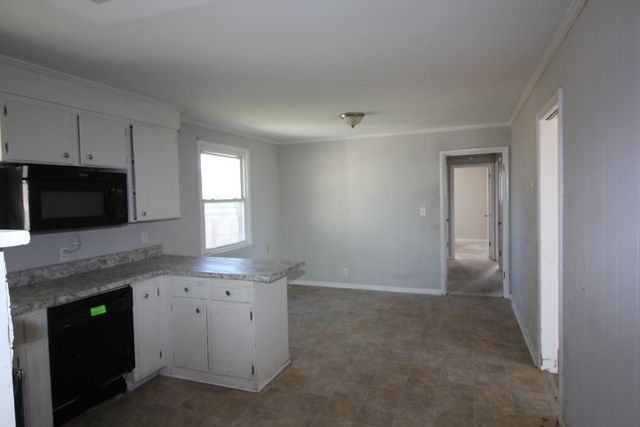 201 Brandywine Dr, Clarksville, TN 37042