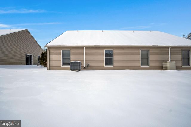 433 MILL RACE RD, Carlisle, PA 17013