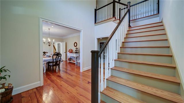 5580 Point West Drive, Oakwood, GA 30566