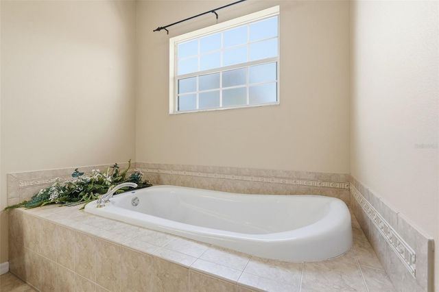 9718 TAYLOR ROSE LANE, Seminole, FL 33777