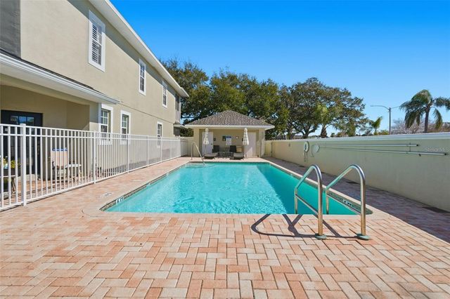 9718 TAYLOR ROSE LANE, Seminole, FL 33777