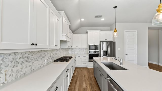 30330 Bermuda Hallow Bend, Brookshire, TX 77423