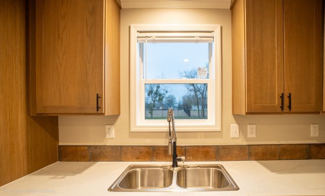 1206 Karen Lane, Groesbeck, TX 76642