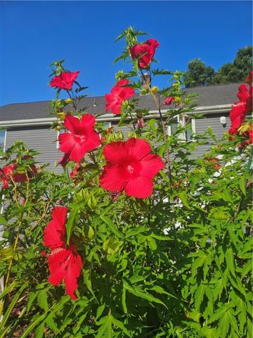 7 TAYLOR Road, Johnston, RI 02919