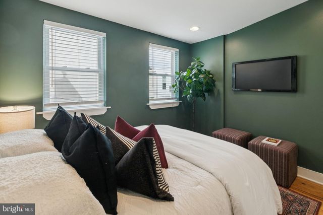 1537 REED ST, Philadelphia, PA 19146