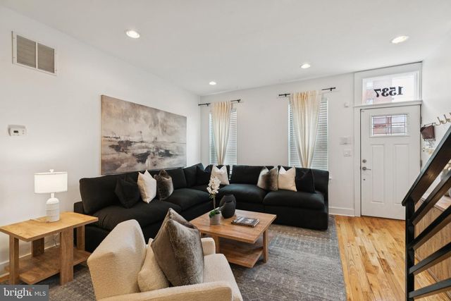 1537 REED ST, Philadelphia, PA 19146