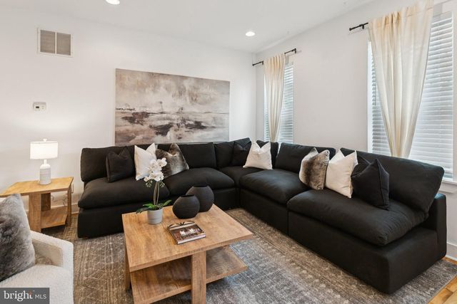 1537 REED ST, Philadelphia, PA 19146