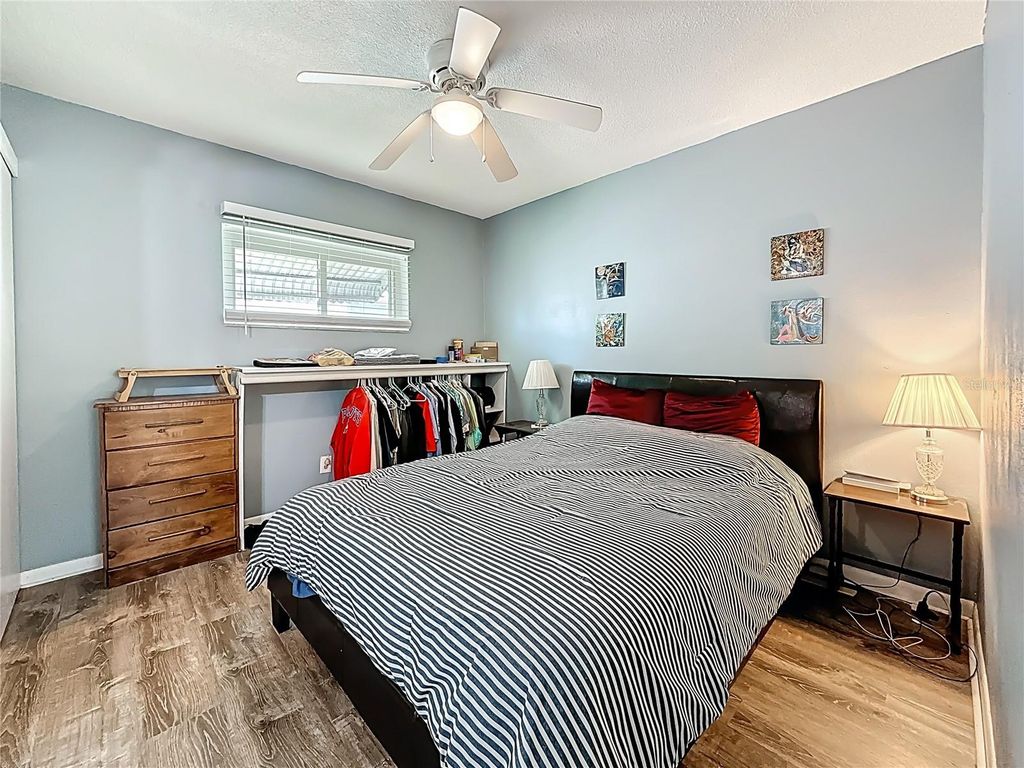 Image 16 of property listing at 250 ROSERY ROAD NW 228, Largo, FL 33770