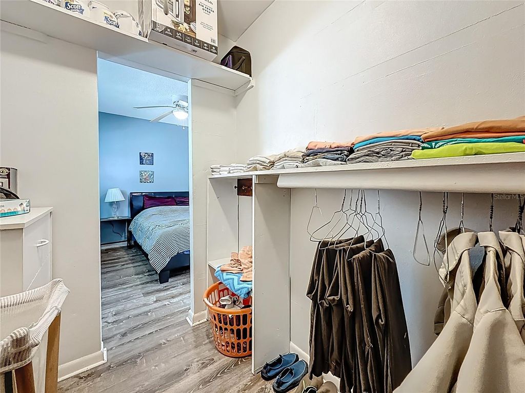 Image 21 of property listing at 250 ROSERY ROAD NW 228, Largo, FL 33770