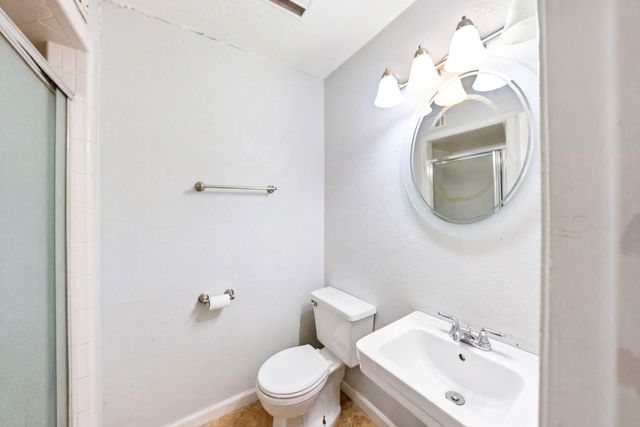 1909 Woodland Ave, Austin, TX 78741