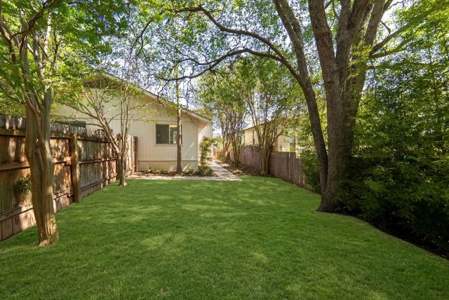 1909 Woodland Ave, Austin, TX 78741