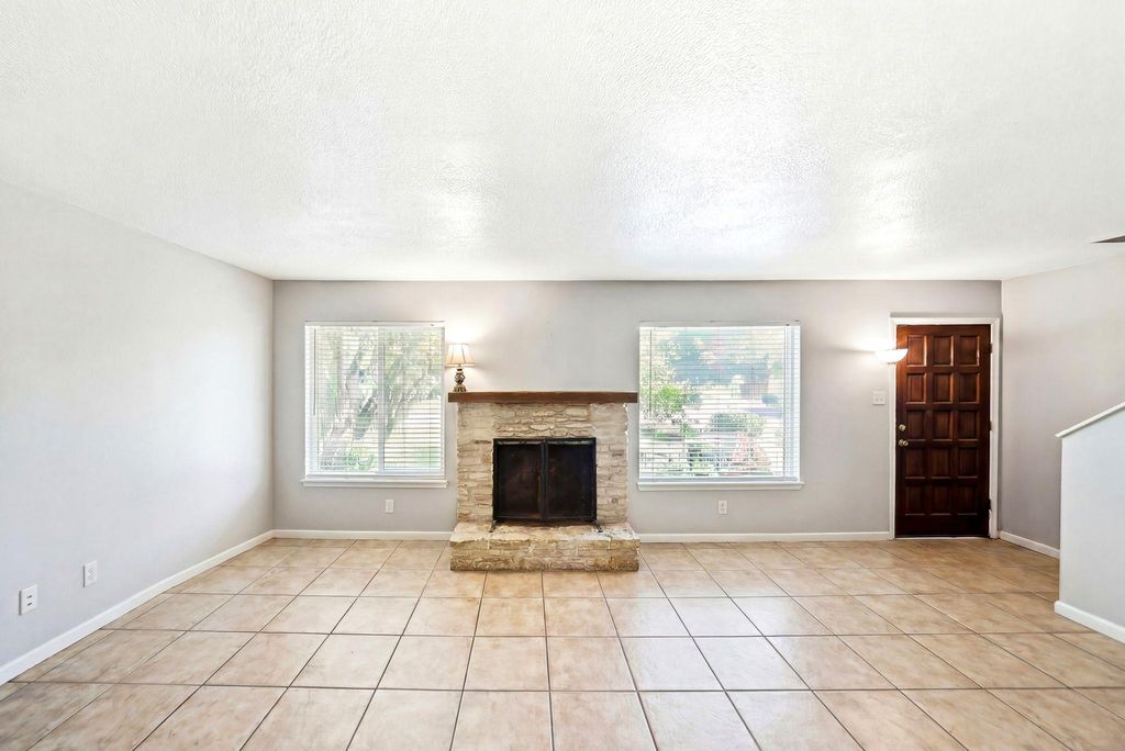 1909 Woodland Ave, Austin, TX 78741
