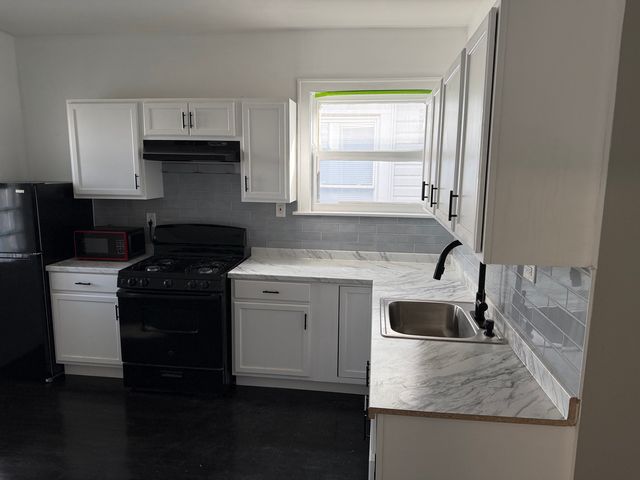 7131 S Wood Street, Chicago, IL 60636