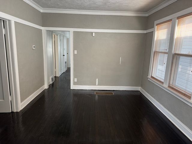 7131 S Wood Street, Chicago, IL 60636