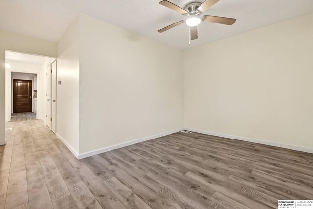 5030 S 18th Street, Omaha, NE 68107