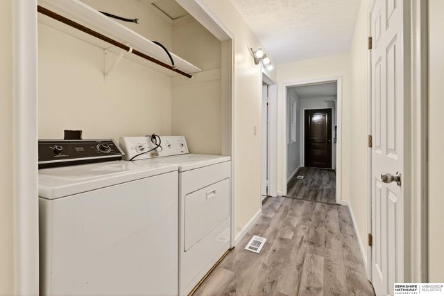 5030 S 18th Street, Omaha, NE 68107