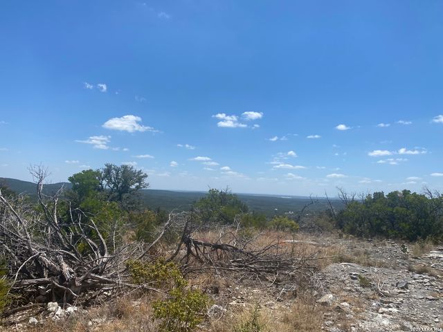 18810 Bandera, Helotes, TX 78023