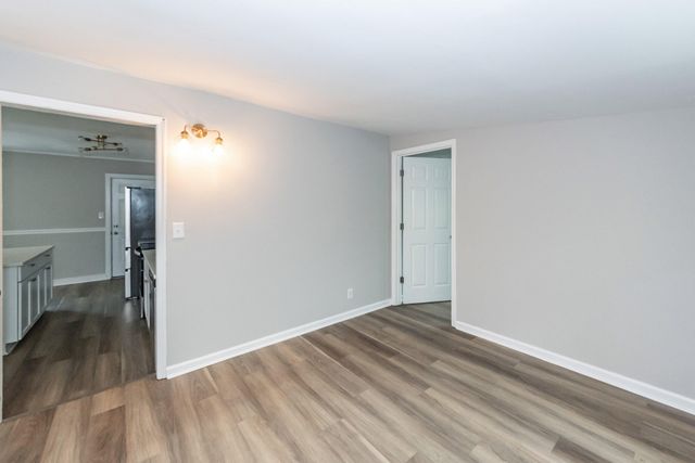 3860 Chestnut Street, North Charleston, SC 29405