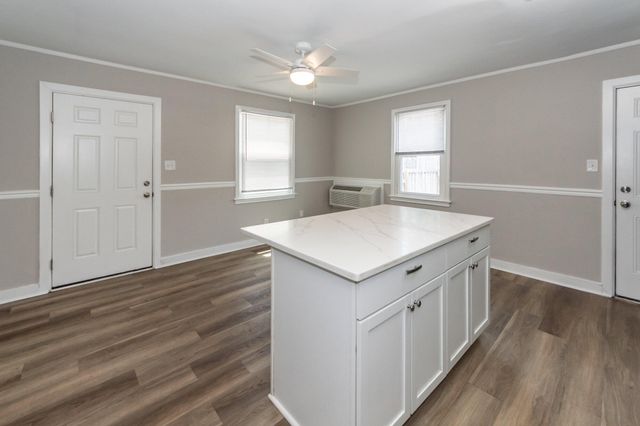 3860 Chestnut Street, North Charleston, SC 29405
