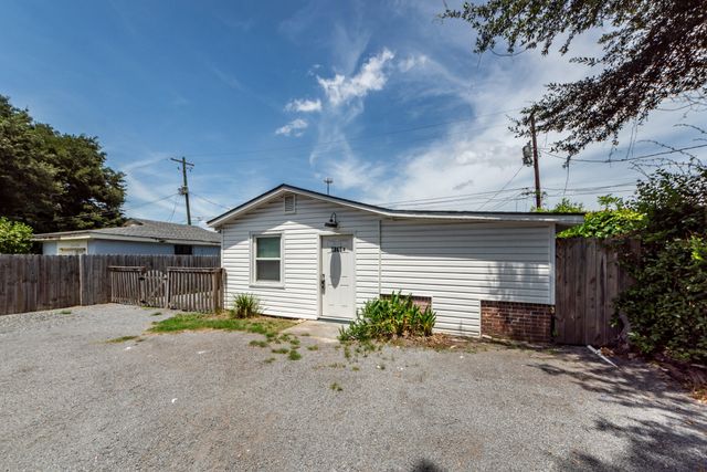 3860 Chestnut Street, North Charleston, SC 29405