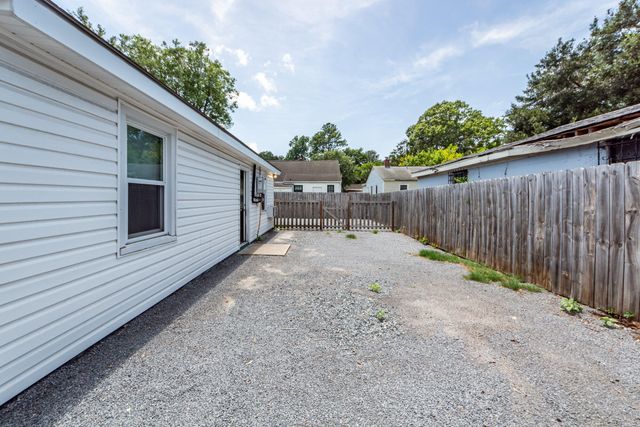 3860 Chestnut Street, North Charleston, SC 29405