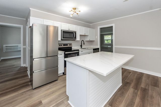 3860 Chestnut Street, North Charleston, SC 29405