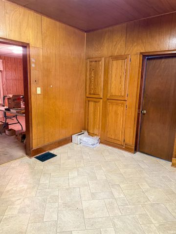 807 S Waugh Street, Kokomo, IN 46901