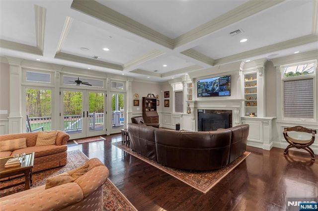 146 President Road, Twp Of Washington, NJ 07676