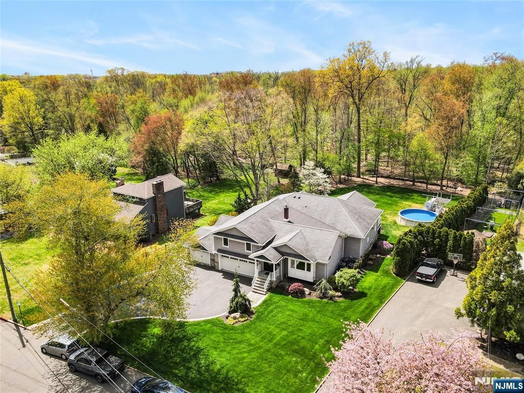 146 President Road, Twp Of Washington, NJ 07676