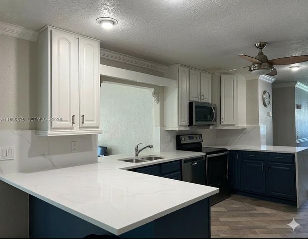 633 NE 2nd St, Dania Beach, FL 33004